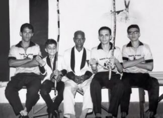 Mestre o patrimônio da capoeira.